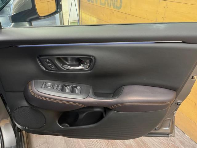 ZR-V e:HEV Z 禁煙車 純正9型ディスプレイオーディオ 全周囲カメラ レーダークルーズコントロール ETC BOSEサウンドシステム ブラインドスポットモニター 純正革巻きステアリング 純正18インチアルミ(27枚目)