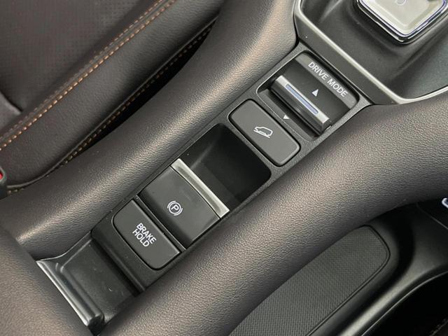 ZR-V e:HEV Z 禁煙車 純正9型ディスプレイオーディオ 全周囲カメラ レーダークルーズコントロール ETC BOSEサウンドシステム ブラインドスポットモニター 純正革巻きステアリング 純正18インチアルミ(44枚目)