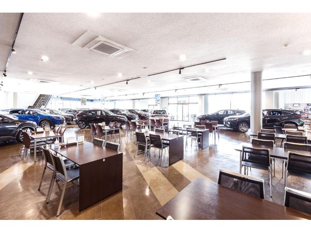 ハリアーハイブリッド Z 禁煙車 純正12.3型ディスプレイオーディオ バックカメラ レーダークルーズコントロール JBLサウンドシステム 純正18インチアルミホイール ブラインドスポットモニター 純正革巻きステアリング(72枚目)