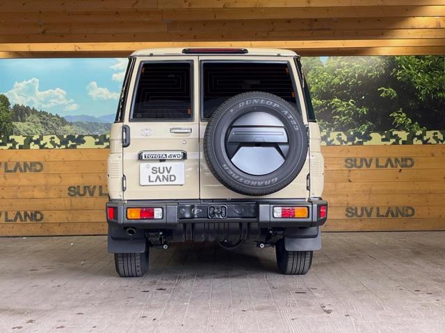 ランドクルーザー70 AX 4WD 純正ナビ 禁煙車 バックカメラ クルーズコントロール セーフティセンス ハーフレザーシート LEDヘッド オートマチックハイビーム ダウンヒルアシスト 純正16インチアルミ 電動デフロック(16枚目)