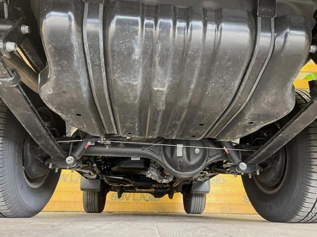 ランドクルーザー70 AX 4WD 純正ナビ 禁煙車 バックカメラ クルーズコントロール セーフティセンス ハーフレザーシート LEDヘッド オートマチックハイビーム ダウンヒルアシスト 純正16インチアルミ 電動デフロック(20枚目)