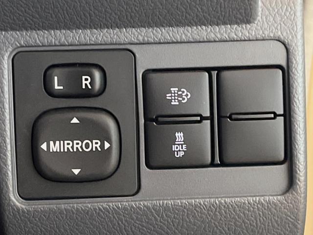 ランドクルーザー70 AX 4WD 純正ナビ 禁煙車 バックカメラ クルーズコントロール セーフティセンス ハーフレザーシート LEDヘッド オートマチックハイビーム ダウンヒルアシスト 純正16インチアルミ 電動デフロック(36枚目)