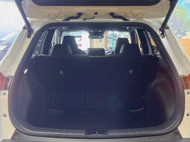 カローラクロス ハイブリッド Z ガラスルーフ 禁煙車 ナビ機能付き純正10.5インチディスプレイオーディオ 全周囲カメラ レーダークルーズ パワーバックドア コーナーセンサー LEDヘッド ブラインドスポットモニター(11枚目)