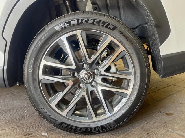 カローラクロス ハイブリッド Z ガラスルーフ 禁煙車 ナビ機能付き純正10.5インチディスプレイオーディオ 全周囲カメラ レーダークルーズ パワーバックドア コーナーセンサー LEDヘッド ブラインドスポットモニター(25枚目)