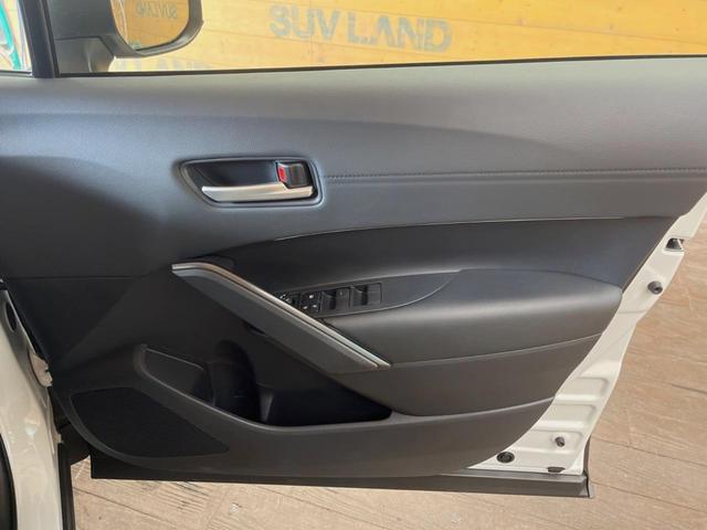 カローラクロス ハイブリッド Z ガラスルーフ 禁煙車 ナビ機能付き純正10.5インチディスプレイオーディオ 全周囲カメラ レーダークルーズ パワーバックドア コーナーセンサー LEDヘッド ブラインドスポットモニター(28枚目)