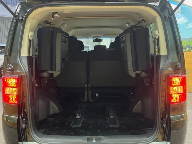 デリカＤ：５ Ｄ　パワーパッケージ　４ＷＤ　カロッツェリア８型ナビ　バックカメラ　ＸＴＲＥＭＥ－Ｊ１６インチアルミ　オールテレーンタイヤ　クルーズコントロール　禁煙車　両側電動スライドドア　シートヒーター　８人乗り（11枚目）