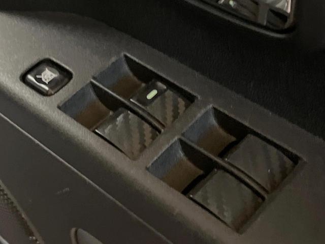 デリカＤ：５ Ｄ　パワーパッケージ　４ＷＤ　カロッツェリア８型ナビ　バックカメラ　ＸＴＲＥＭＥ－Ｊ１６インチアルミ　オールテレーンタイヤ　クルーズコントロール　禁煙車　両側電動スライドドア　シートヒーター　８人乗り（32枚目）