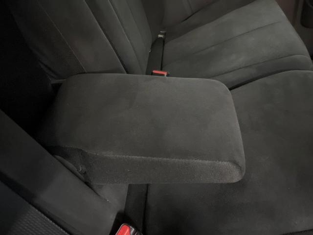 デリカＤ：５ Ｄ　パワーパッケージ　４ＷＤ　カロッツェリア８型ナビ　バックカメラ　ＸＴＲＥＭＥ－Ｊ１６インチアルミ　オールテレーンタイヤ　クルーズコントロール　禁煙車　両側電動スライドドア　シートヒーター　８人乗り（38枚目）