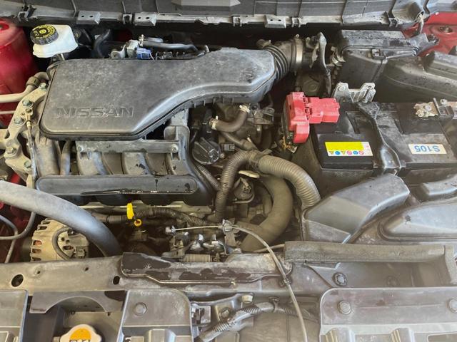 エクストレイル ２０Ｘｔｔ　エマージェンシーブレーキパッケージ　メーカーナビ　全周囲カメラ　エマージェンシーブレーキ　クルーズコントロール　パワーバックドア　４ＷＤ　シートヒーター　ダウンヒルアシスト　ＬＥＤヘッド　禁煙車　デュアルオートエアコン　１８インチアルミ（18枚目）