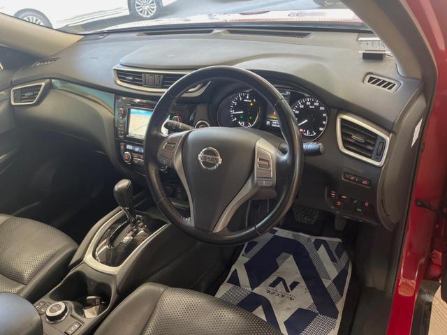 エクストレイル ２０Ｘｔｔ　エマージェンシーブレーキパッケージ　メーカーナビ　全周囲カメラ　エマージェンシーブレーキ　クルーズコントロール　パワーバックドア　４ＷＤ　シートヒーター　ダウンヒルアシスト　ＬＥＤヘッド　禁煙車　デュアルオートエアコン　１８インチアルミ（35枚目）