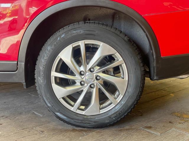 エクストレイル ２０Ｘｔｔ　エマージェンシーブレーキパッケージ　メーカーナビ　全周囲カメラ　エマージェンシーブレーキ　クルーズコントロール　パワーバックドア　４ＷＤ　シートヒーター　ダウンヒルアシスト　ＬＥＤヘッド　禁煙車　デュアルオートエアコン　１８インチアルミ（40枚目）