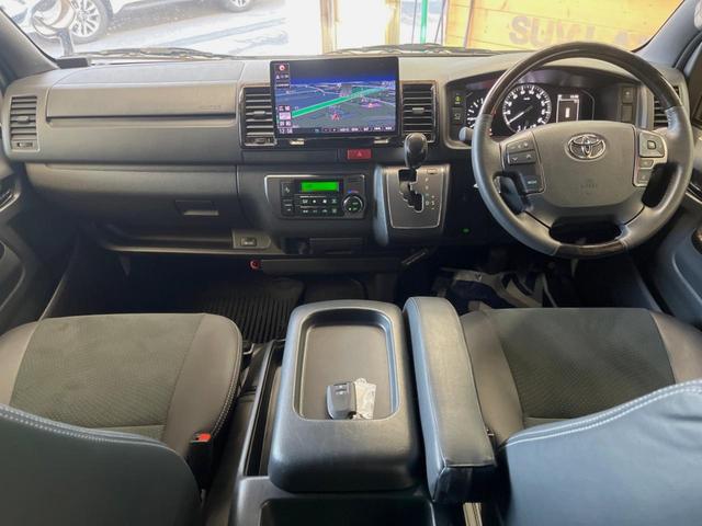 ハイエースバン スーパーGL ダークプライムII ディーゼル 4WD 10インチナビ 全周囲カメラ トヨタセーフティセンス 禁煙車 純正15インチオプションアルミ デジタルインナーミラー ビルトインETC オートハイビーム 純正15インチアルミ(2枚目)