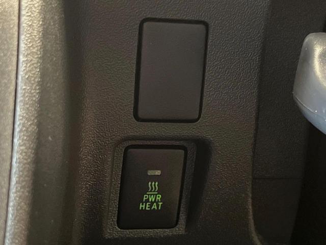 ハイエースバン スーパーGL ダークプライムII ディーゼル 4WD 10インチナビ 全周囲カメラ トヨタセーフティセンス 禁煙車 純正15インチオプションアルミ デジタルインナーミラー ビルトインETC オートハイビーム 純正15インチアルミ(41枚目)