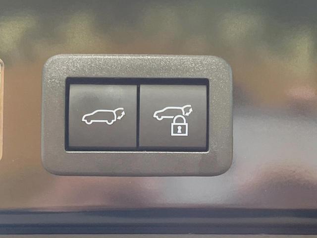 カローラクロス ハイブリッド Z ガラスルーフ 10.5インチディスプレイオーディオ 全周囲カメラ レーダークルーズ 禁煙車 ブラインドスポットモニター パワーバックドア パワーシート シートヒーター ETC クリアランスソナー(8枚目)