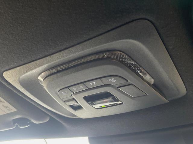 カローラクロス ハイブリッド Z ガラスルーフ 10.5インチディスプレイオーディオ 全周囲カメラ レーダークルーズ 禁煙車 ブラインドスポットモニター パワーバックドア パワーシート シートヒーター ETC クリアランスソナー(36枚目)