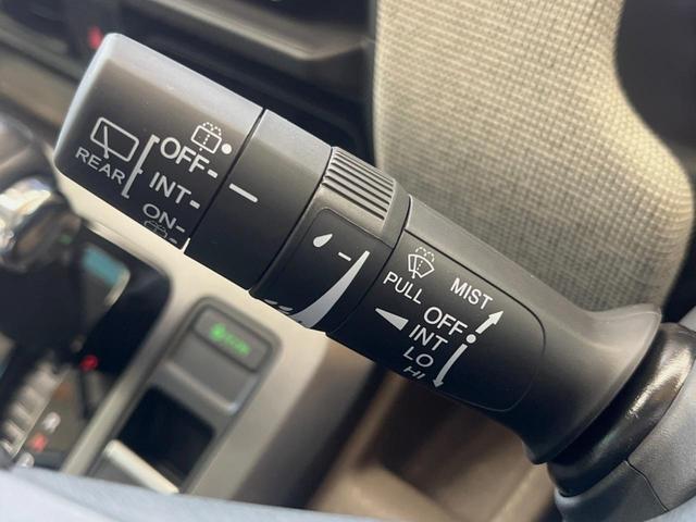 フリード エアー 登録済未使用車 純正ディスプレイオーディオ バックカメラ レーダークルーズ ホンダセンシング 両側電動スライド 車線逸脱警報 クリアランスソナー スマートキー チップアップシート LEDヘッド(24枚目)