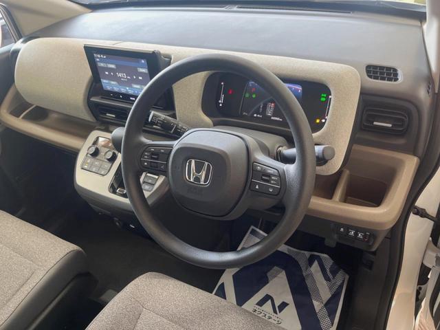 フリード エアー 登録済未使用車 純正ディスプレイオーディオ バックカメラ レーダークルーズ ホンダセンシング 両側電動スライド 車線逸脱警報 クリアランスソナー スマートキー チップアップシート LEDヘッド(33枚目)