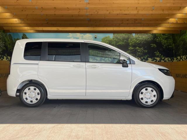 フリード エアー 登録済未使用車 純正ディスプレイオーディオ バックカメラ レーダークルーズ ホンダセンシング 両側電動スライド 車線逸脱警報 クリアランスソナー スマートキー チップアップシート LEDヘッド(43枚目)