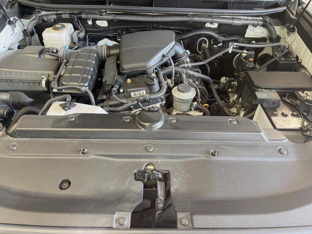 ランドクルーザープラド TX Lパッケージ 4WD 7人乗り サンルーフ モデリスタエアロ 純正9インチSDナビ バックカメラ 衝突被害軽減システム レーダークルーズ 禁煙車 黒革シート シートベンチレーション 電動格納サードシート ETC(19枚目)