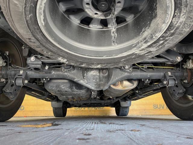 ランドクルーザープラド TX Lパッケージ 4WD 7人乗り サンルーフ モデリスタエアロ 純正9インチSDナビ バックカメラ 衝突被害軽減システム レーダークルーズ 禁煙車 黒革シート シートベンチレーション 電動格納サードシート ETC(20枚目)