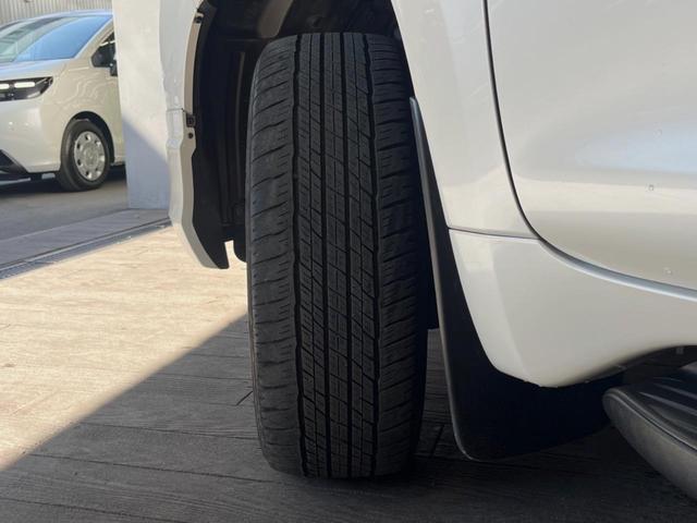 ランドクルーザープラド TX Lパッケージ 4WD 7人乗り サンルーフ モデリスタエアロ 純正9インチSDナビ バックカメラ 衝突被害軽減システム レーダークルーズ 禁煙車 黒革シート シートベンチレーション 電動格納サードシート ETC(27枚目)