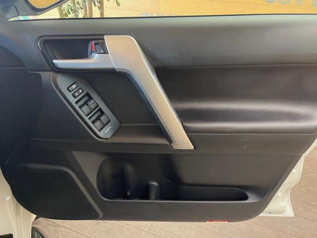 ランドクルーザープラド TX Lパッケージ 4WD 7人乗り サンルーフ モデリスタエアロ 純正9インチSDナビ バックカメラ 衝突被害軽減システム レーダークルーズ 禁煙車 黒革シート シートベンチレーション 電動格納サードシート ETC(29枚目)