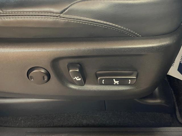 ランドクルーザープラド TX Lパッケージ 4WD 7人乗り サンルーフ モデリスタエアロ 純正9インチSDナビ バックカメラ 衝突被害軽減システム レーダークルーズ 禁煙車 黒革シート シートベンチレーション 電動格納サードシート ETC(32枚目)