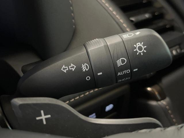 アルファードハイブリッド Ｚ　ムーンルーフ　１４型ディスプレイオーディオ　全周囲カメラ　レーダークルーズ　フリップダウンモニター　デジタルインナーミラー　メモリーシート　シートベンチレーション　パワーバックドア　オットマン　ＥＴＣ（25枚目）