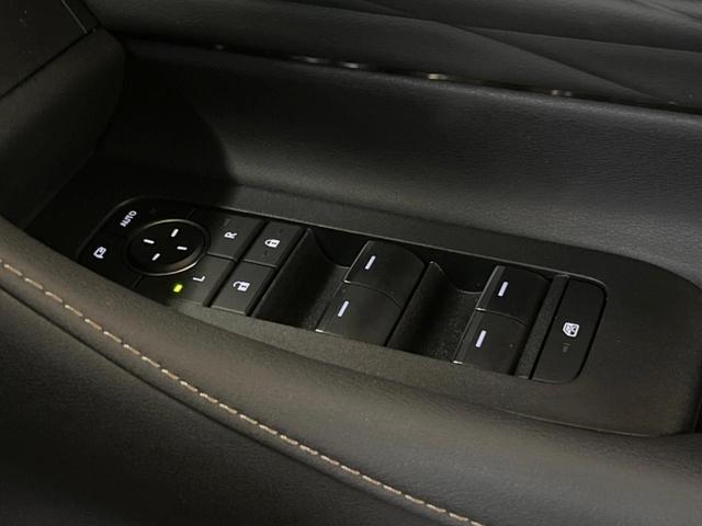 アルファードハイブリッド Ｚ　ムーンルーフ　１４型ディスプレイオーディオ　全周囲カメラ　レーダークルーズ　フリップダウンモニター　デジタルインナーミラー　メモリーシート　シートベンチレーション　パワーバックドア　オットマン　ＥＴＣ（38枚目）