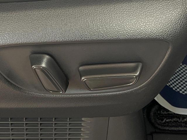 アルファードハイブリッド Ｚ　ムーンルーフ　１４型ディスプレイオーディオ　全周囲カメラ　レーダークルーズ　フリップダウンモニター　デジタルインナーミラー　メモリーシート　シートベンチレーション　パワーバックドア　オットマン　ＥＴＣ（40枚目）