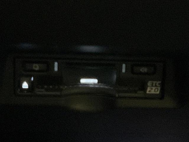 アルファードハイブリッド Z ムーンルーフ 14型ディスプレイオーディオ 全周囲カメラ レーダークルーズ フリップダウンモニター デジタルインナーミラー シートベンチレーション メモリーシート パワーバックドア ETC(31枚目)