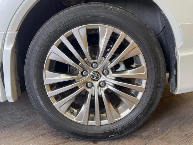 ハリアー Z レザーパッケージ 禁煙車 モデリスタエアロ 純正12.3インチディスプレイオーディオ 全周囲カメラ JBLサウンドシステム レーダークルーズコントロール ETC 純正革巻きステアリング 純正19インチアルミ(13枚目)