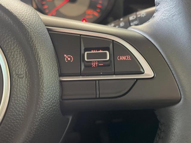ジムニー ＸＣ　４ＷＤ　ディスプレイオーディオ　バックカメラ　セーフティーサポート　クルーズコントロール　シートヒーター　ＬＥＤヘッド　ダウンヒルアシスト　革巻きステアリング　１６インチアルミ　オートエアコン　ＥＴＣ（5枚目）