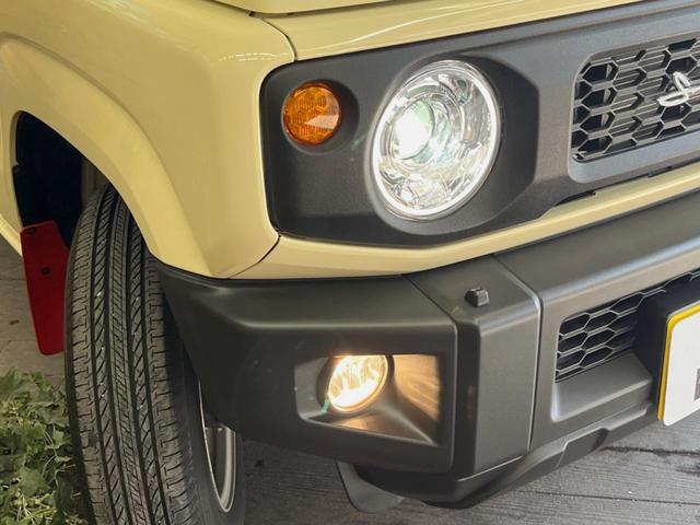 ジムニー ＸＣ　４ＷＤ　ディスプレイオーディオ　バックカメラ　セーフティーサポート　クルーズコントロール　シートヒーター　ＬＥＤヘッド　ダウンヒルアシスト　革巻きステアリング　１６インチアルミ　オートエアコン　ＥＴＣ（12枚目）