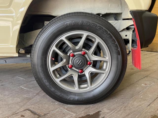 ジムニー ＸＣ　４ＷＤ　ディスプレイオーディオ　バックカメラ　セーフティーサポート　クルーズコントロール　シートヒーター　ＬＥＤヘッド　ダウンヒルアシスト　革巻きステアリング　１６インチアルミ　オートエアコン　ＥＴＣ（13枚目）