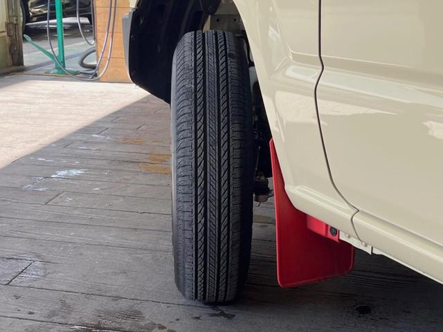 ジムニー ＸＣ　４ＷＤ　ディスプレイオーディオ　バックカメラ　セーフティーサポート　クルーズコントロール　シートヒーター　ＬＥＤヘッド　ダウンヒルアシスト　革巻きステアリング　１６インチアルミ　オートエアコン　ＥＴＣ（23枚目）