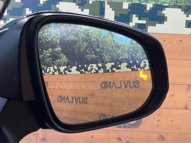 ヴェルファイアハイブリッド Ｚ　プレミア　ガラスルーフ　両側電動ドア　後席モニター　全周囲カメラ　衝突被害軽減システム　１００Ｖ電源　レーダークルーズ　電動リアゲート　レザーシート　前席中列シートエアコン　前席中列パワーシート（7枚目）