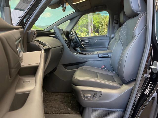 ヴェルファイアハイブリッド Ｚ　プレミア　ガラスルーフ　両側電動ドア　後席モニター　全周囲カメラ　衝突被害軽減システム　１００Ｖ電源　レーダークルーズ　電動リアゲート　レザーシート　前席中列シートエアコン　前席中列パワーシート（23枚目）