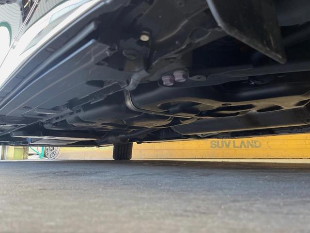 ヴェルファイアハイブリッド Ｚ　プレミア　ガラスルーフ　両側電動ドア　後席モニター　全周囲カメラ　衝突被害軽減システム　１００Ｖ電源　レーダークルーズ　電動リアゲート　レザーシート　前席中列シートエアコン　前席中列パワーシート（26枚目）