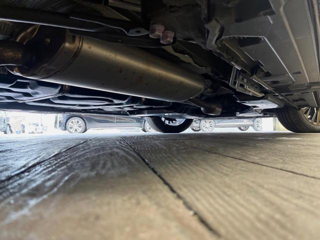 ヴェルファイアハイブリッド Ｚ　プレミア　ガラスルーフ　両側電動ドア　後席モニター　全周囲カメラ　衝突被害軽減システム　１００Ｖ電源　レーダークルーズ　電動リアゲート　レザーシート　前席中列シートエアコン　前席中列パワーシート（31枚目）