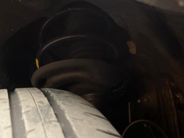 ヴェルファイアハイブリッド Ｚ　プレミア　ガラスルーフ　両側電動ドア　後席モニター　全周囲カメラ　衝突被害軽減システム　１００Ｖ電源　レーダークルーズ　電動リアゲート　レザーシート　前席中列シートエアコン　前席中列パワーシート（32枚目）