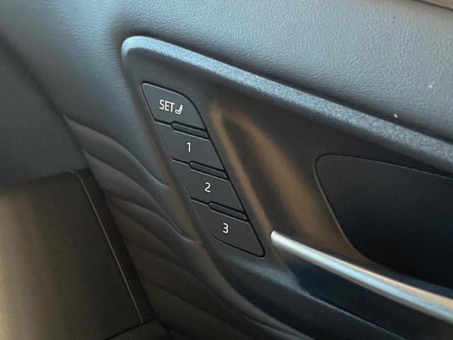 ヴェルファイアハイブリッド Ｚ　プレミア　ガラスルーフ　両側電動ドア　後席モニター　全周囲カメラ　衝突被害軽減システム　１００Ｖ電源　レーダークルーズ　電動リアゲート　レザーシート　前席中列シートエアコン　前席中列パワーシート（34枚目）