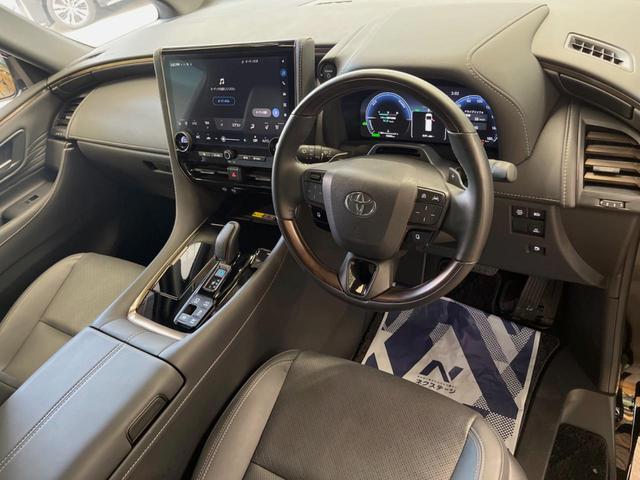 ヴェルファイアハイブリッド Ｚ　プレミア　ガラスルーフ　両側電動ドア　後席モニター　全周囲カメラ　衝突被害軽減システム　１００Ｖ電源　レーダークルーズ　電動リアゲート　レザーシート　前席中列シートエアコン　前席中列パワーシート（35枚目）