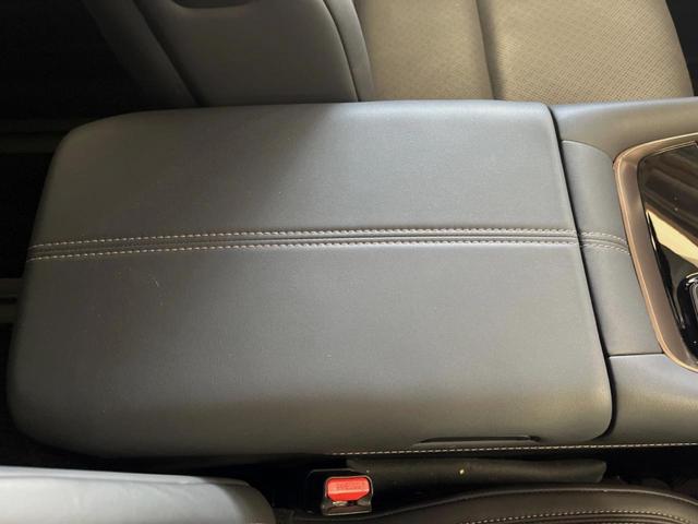 ヴェルファイアハイブリッド Ｚ　プレミア　ガラスルーフ　両側電動ドア　後席モニター　全周囲カメラ　衝突被害軽減システム　１００Ｖ電源　レーダークルーズ　電動リアゲート　レザーシート　前席中列シートエアコン　前席中列パワーシート（53枚目）