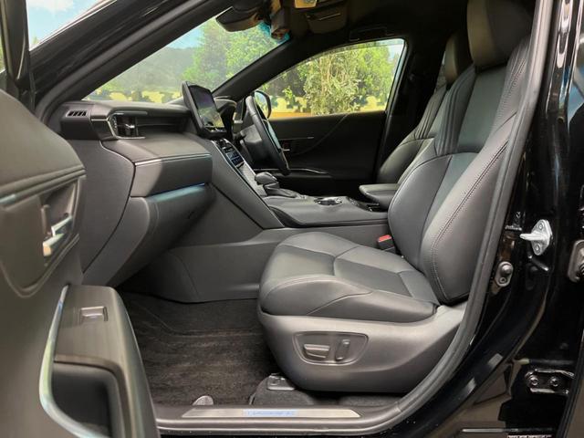 ハリアーハイブリッド Z レザーパッケージ モデリスタエアロ 12.3インチメーカーナビ バックカメラ セーフティセンス レーダークルーズ ブラインドスポットモニター LEDヘッド 黒革シート シートベンチレーション 19インチアルミ ETC(25枚目)