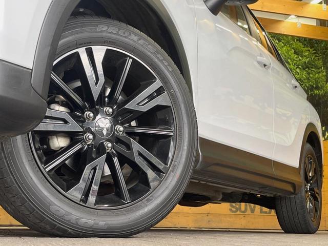 エクリプスクロス ブラックエディション 禁煙車 サンルーフ ディスプレイオーディオ 全周囲カメラ マイパイロット パワーシート パワーバックドア 合皮レザーシート 18インチアルミ オートブレーキホールド シートヒーター Bluetooth(15枚目)