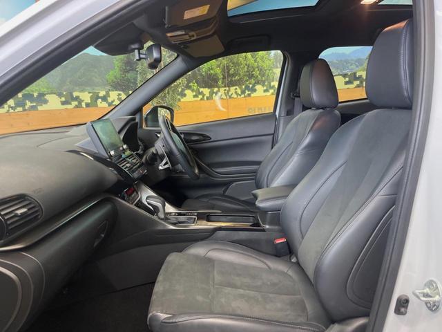 エクリプスクロス ブラックエディション 禁煙車 サンルーフ ディスプレイオーディオ 全周囲カメラ マイパイロット パワーシート パワーバックドア 合皮レザーシート 18インチアルミ オートブレーキホールド シートヒーター Bluetooth(27枚目)