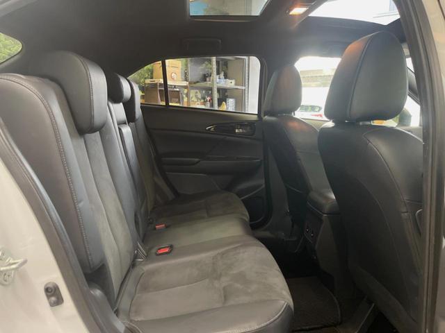 エクリプスクロス ブラックエディション 禁煙車 サンルーフ ディスプレイオーディオ 全周囲カメラ マイパイロット パワーシート パワーバックドア 合皮レザーシート 18インチアルミ オートブレーキホールド シートヒーター Bluetooth(32枚目)