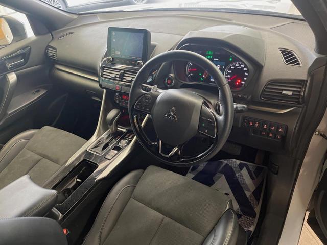 エクリプスクロス ブラックエディション 禁煙車 サンルーフ ディスプレイオーディオ 全周囲カメラ マイパイロット パワーシート パワーバックドア 合皮レザーシート 18インチアルミ オートブレーキホールド シートヒーター Bluetooth(34枚目)