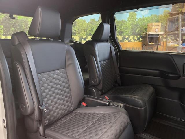 ヴォクシー ハイブリッドＳ－Ｚ　純正１０．５型ディスプレイオーディオナビ　全周囲カメラ　セーフティセンス　ブラインドスポットモニター　レーダークルーズ　両側パワースライドドア　純正１７インチアルミ　パワーバックドア　ＥＴＣ（9枚目）